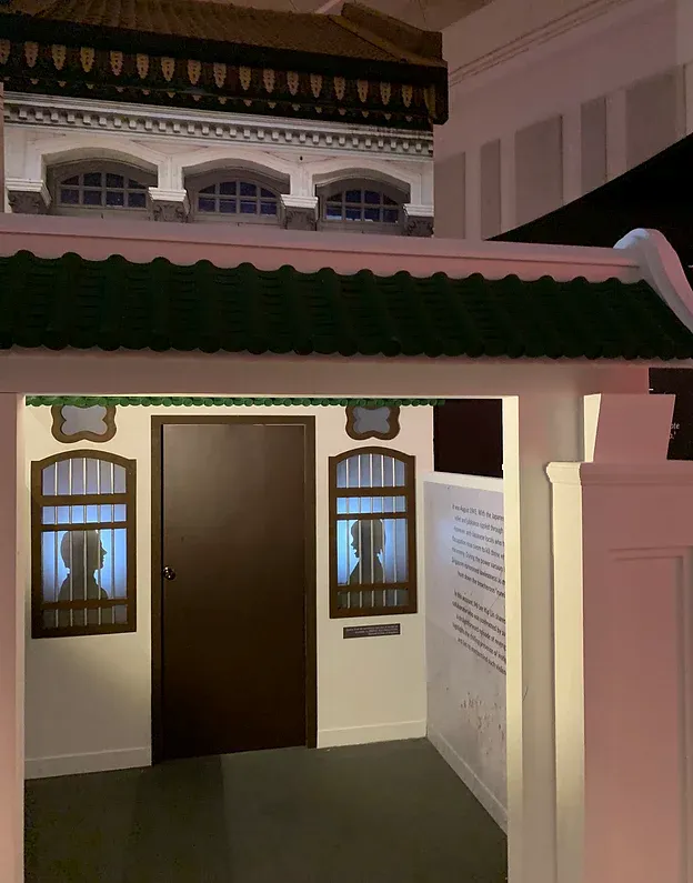 Shophouse doorway set