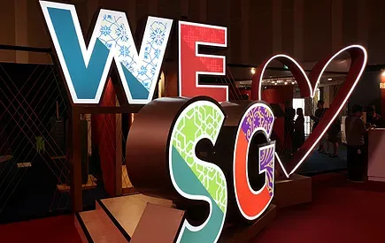 WE SG light-up letters